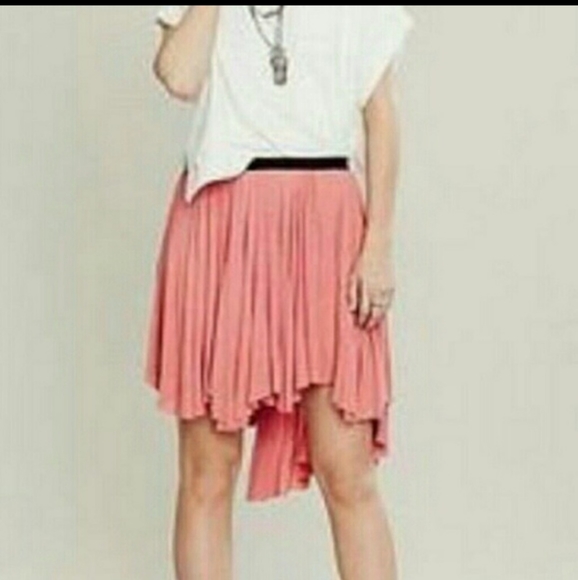 Free People Dresses & Skirts - 🌻5/$25🌻 Free People soft asymmetrical skirt